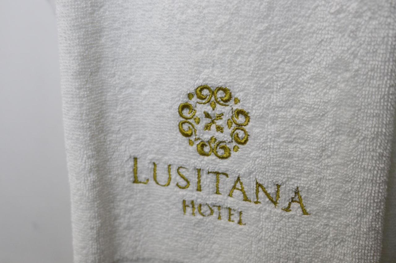 Lusitana Hotel OOporto Esterno foto
